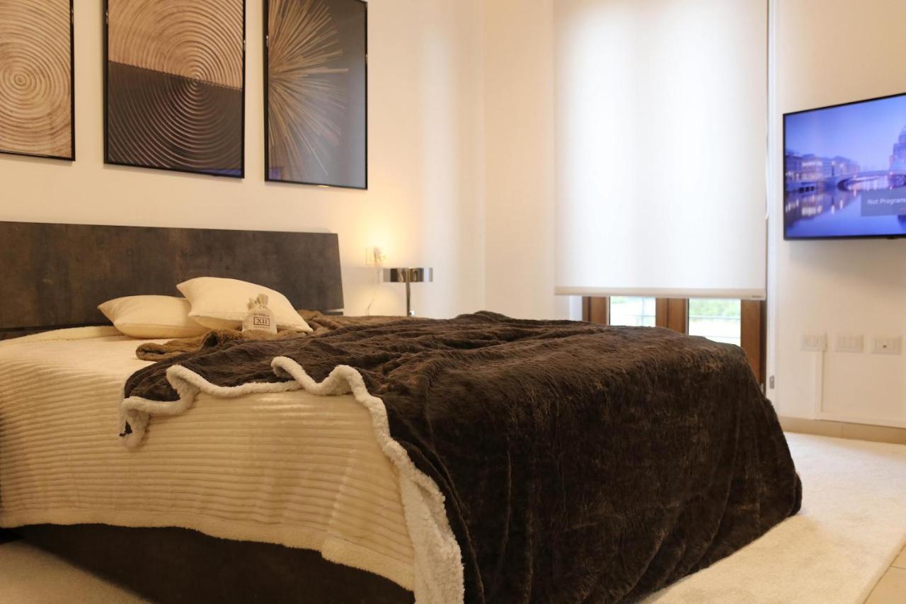 Comfy Living! Renovated 2 At Ambra Apartments-lift-secure Parking-great Area! Appartement *