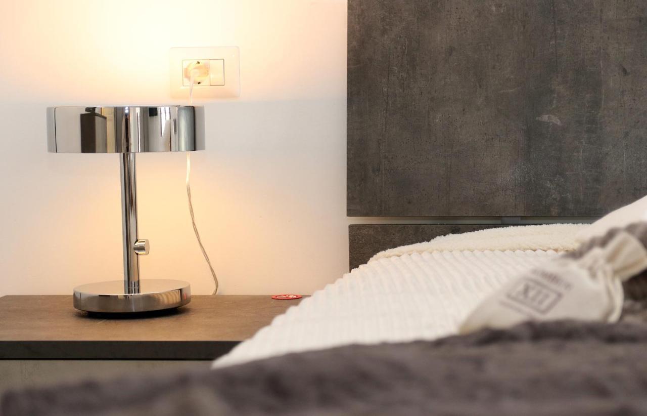 Comfy Living! Renovated 2 At Ambra Apartments-lift-secure Parking-great Area! *